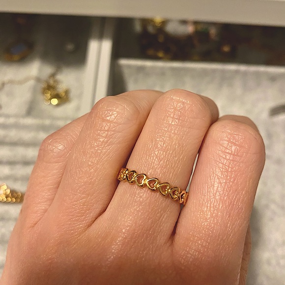 Pandora Band of Hearts Ring in Rose Gold - Picture 3 of 3